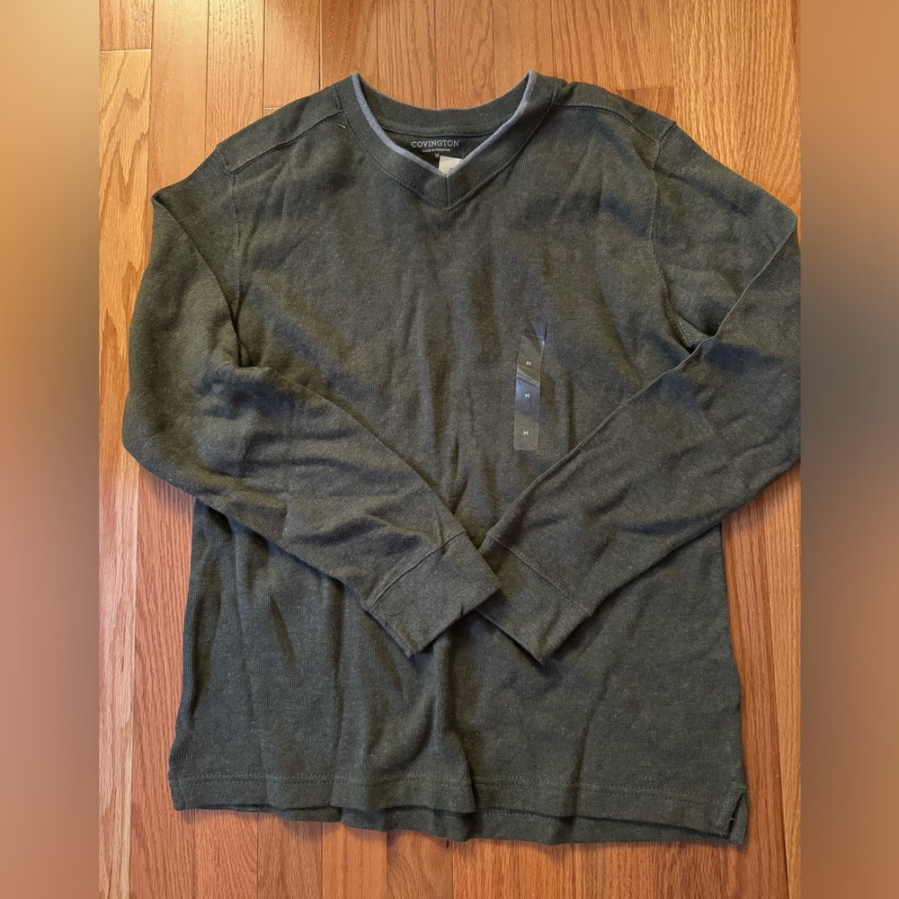 NEW Men’s Sweater